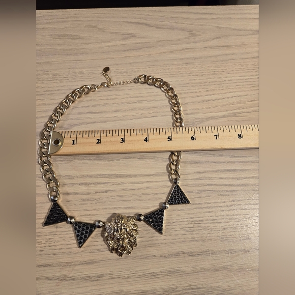 Katy Perry Roar Charm Necklace Lion Head Triangles Chunky Gold Chain - Picture 7 of 9